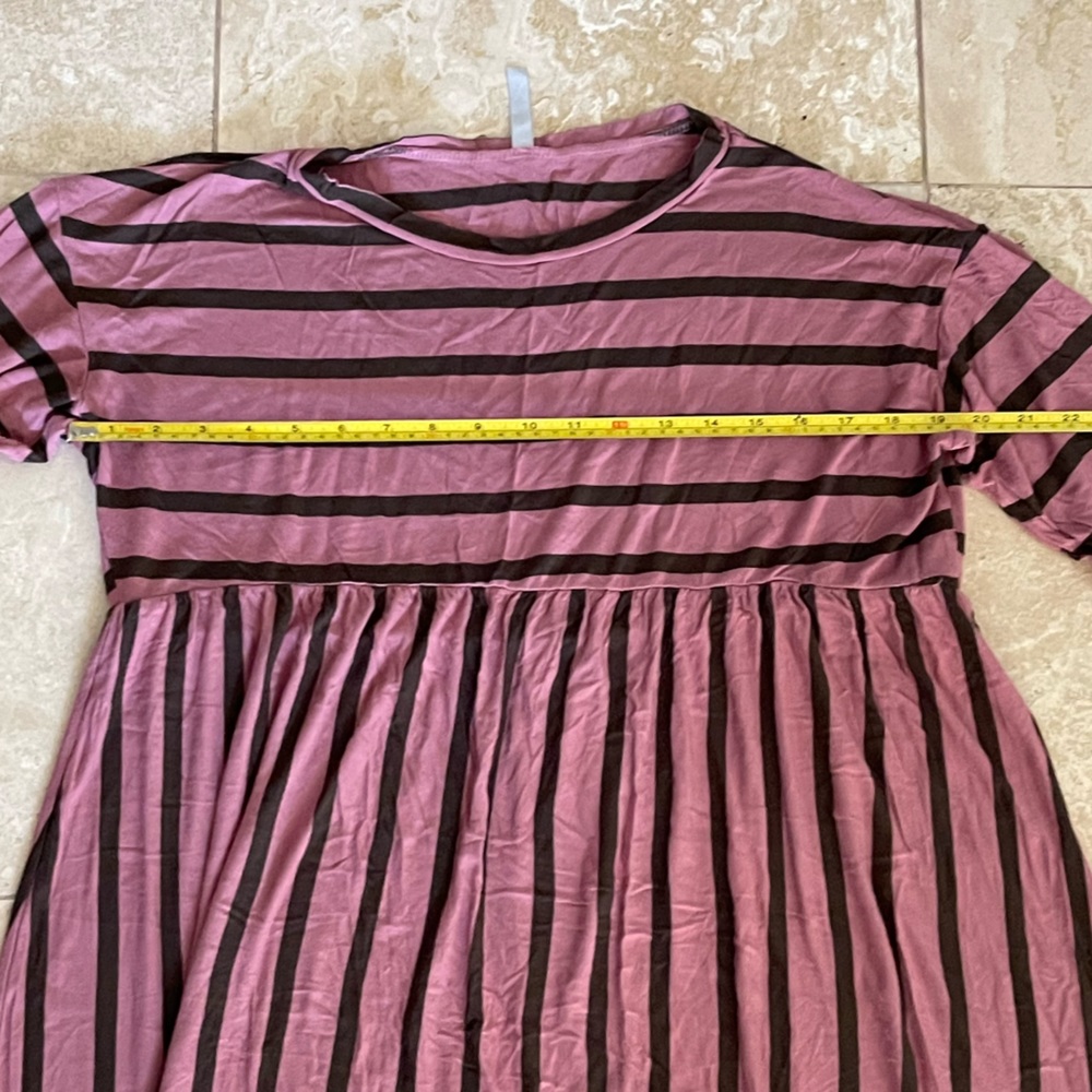 Acting Pro Extra Long Striped Top - Picture 3 of 9